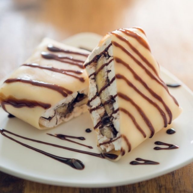 طريقة عمل كريب بالآيس كريم والموز