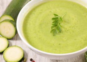 طريقة عمل شوربة الكوسا