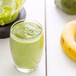 طريقة عمل سموذي الأفوكادو بالموز