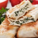 طريقة عمل برك بالجبنة والسبانخ