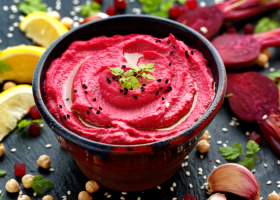 طريقة عمل حمص الشمندر بالثوم