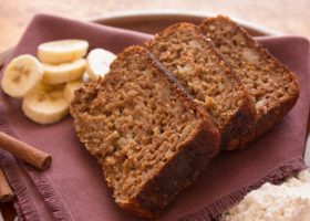 طريقة عمل كيكة الشوفان بالموز