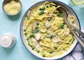 طريقة عمل باستا بالدجاج والبازيلا