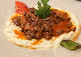 طريقة عمل متبل باذنجان باللحم