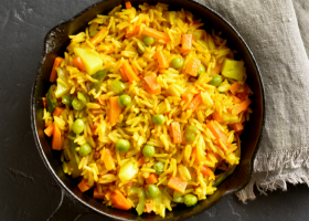 طريقة عمل رز بالكاري والخضار