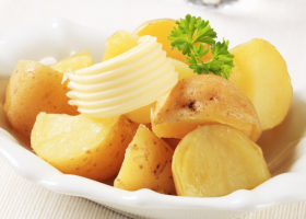 طريقة عمل البطاطس بالزبدة