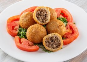 طريقة عمل كبة البطاطس باللحم المفروم