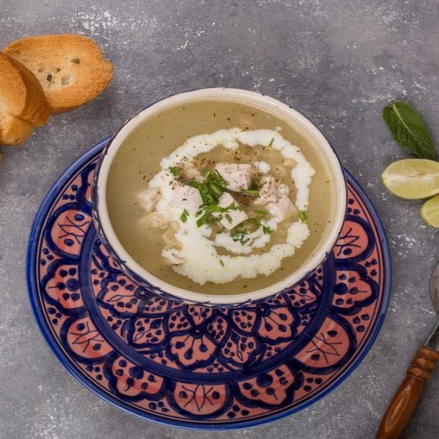 طريقة عمل شوربة الشوفان مع الدجاج والكريما