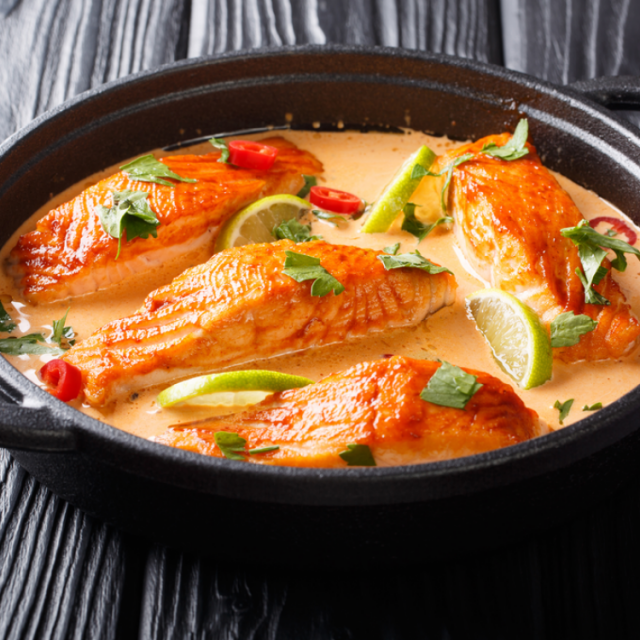 طريقة عمل سلمون بالكاري وجوز الهند