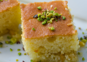 طريقة عمل كيكة البسبوسة