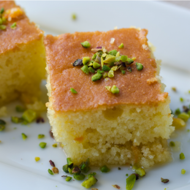 طريقة عمل كيكة البسبوسة