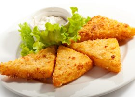 طريقة عمل جبنة مقلية