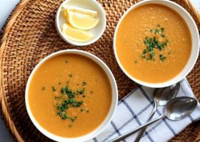 طريقة عمل شوربة العدس الخليجية