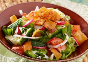 طريقة عمل سلطة فتوش