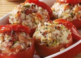 طريقة عمل طماطم محشية بالأرز