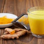 طريقة عمل حليب بالزنجبيل والقرفة