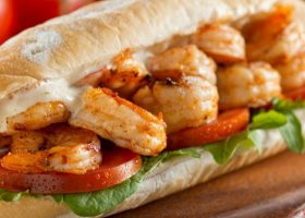 طريقة عمل ساندويش الروبيان المقرمش