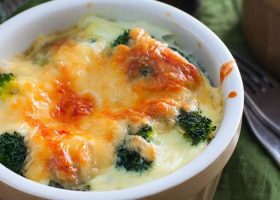 طريقة عمل صينية رز بالقشطة والبروكلي