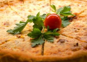 طريقة عمل الكيكة المالحة بالجبن