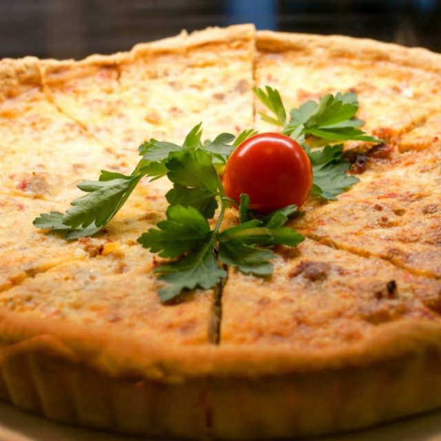 طريقة عمل الكيكة المالحة بالجبن