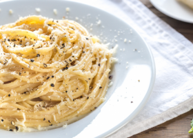 طريقة عمل سباجيتي بالجبن الرومي