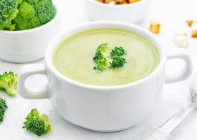 طريقة عمل شوربة البروكولي