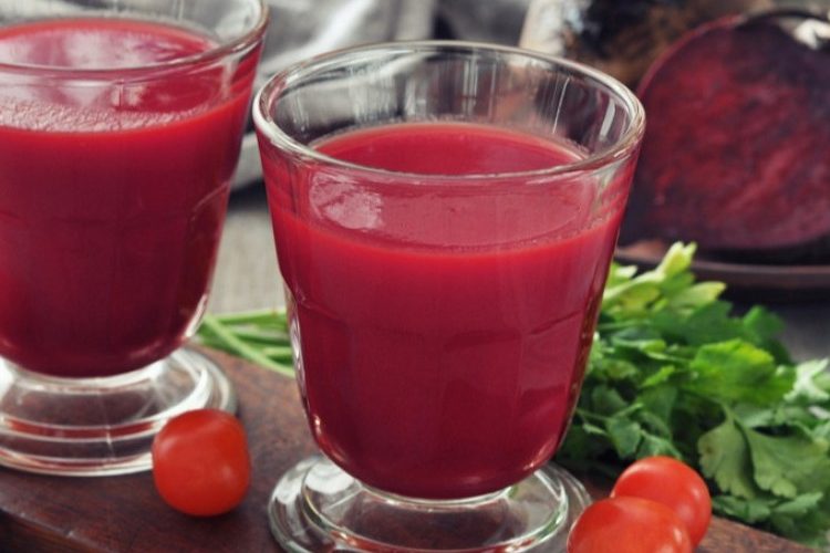 طريقة عمل عصير الطماطم بالبنجر