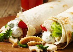 طريقة عمل الشاورما من بقايا الدجاج