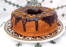 طريقة عمل كيكة البرتقال بصوص الشوكولاته