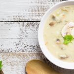 طريقة عمل شوربة الدجاج بلسان العصفور والكريمة