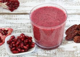 طريقة عمل شراب الرمان والتمر