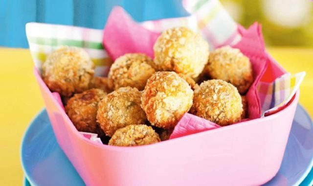 طريقة عمل كرات التونة بالبطاطس