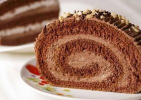 طريقة عمل كيك سويسرول بالشوكولاتة