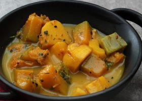 طريقة عمل يخنة البطاطس بالكاري للنباتيين