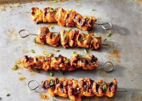 طريقة عمل كباب الدجاج بالزعفران للرجيم