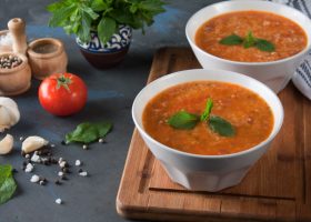 طريقة عمل شوربة البرغل بالطماطم