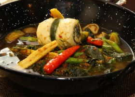 طريقة عمل الدجاج التايلاندي بالخضار