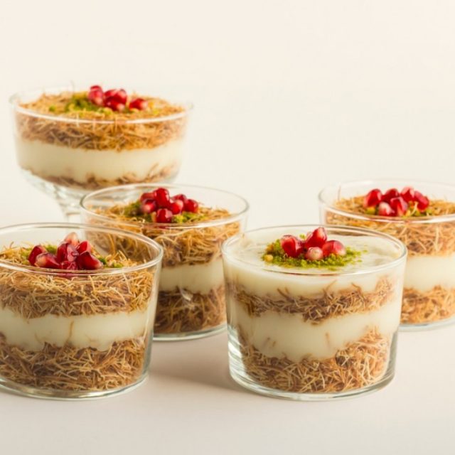 طريقة عمل حلى كاسات الكنافة بالقشطة