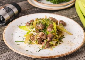 طريقة عمل كلاوي بالبصل