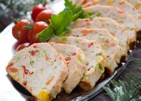 طريقة عمل قالب دجاج بالخضار