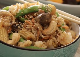 طريقة عمل الأرز الصيني بالخضار