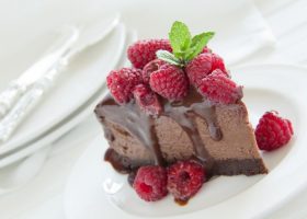 طريقة عمل تشيز كيك الشوكولاتة بالفرن