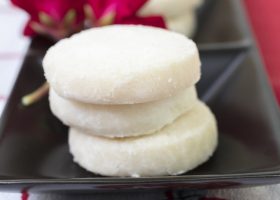 طريقة عمل كوكيز السميد بجوز الهند