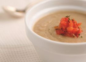 طريقة عمل شوربة البطاطس والباذنجان للرجيم