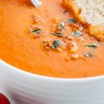 طريقة عمل شوربة الطماطم بالشوفان