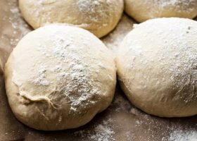 طريقة عمل عجينة للفطائر