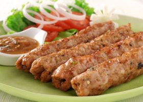 طريقة عمل كباب الدجاج بالفرن للرجيم