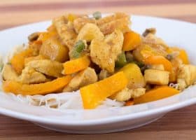 طريقة عمل كاري الدجاج والمانجو