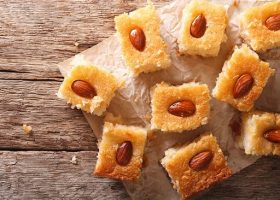 طريقة عمل بسبوسة اللوز