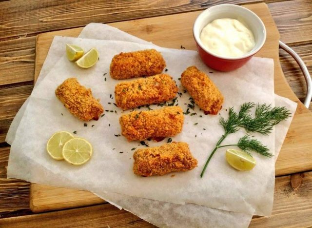 طريقة عمل أصابع السمك المقرمشة